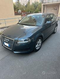 Audi A3 1.6 90Cv neopatentati