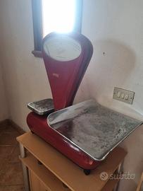 Bilancia antica anni 50