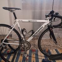 bicicletta da corsa più rulli