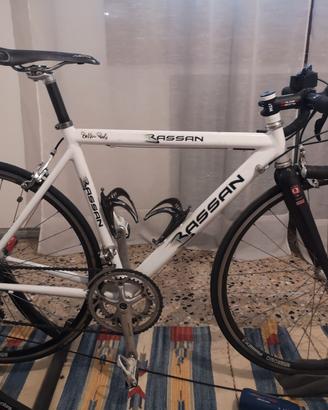 bicicletta da corsa più rulli
