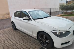 BMW serie 1  trazione Posteriore 2012