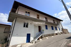 TRE LOCALI SENZA SPESE IN ZONA COLLINARE