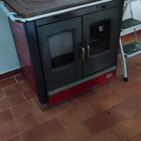 stufa a legna con forno