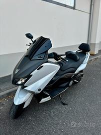 Yamaha T-Max 530 Abs