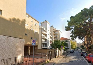 Box / Garage di 20 m² a Albenga