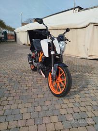 KTM Duke 390