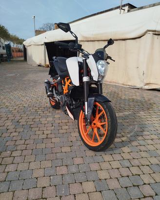 KTM Duke 390