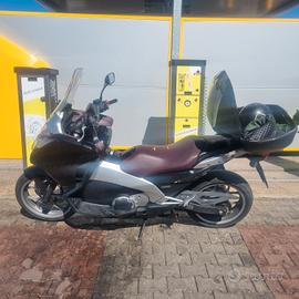 Honda integra 700cc