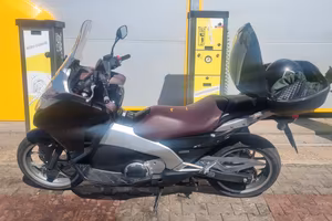 Honda integra 700cc