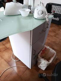 tavolo per uso estetico con aspiratore 