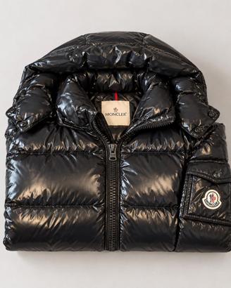 Piumino Total Black Lucido, Stile Techwear Inverna