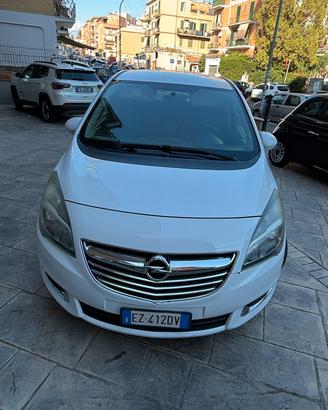 OPEL MERIVA 3000€