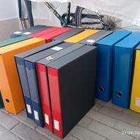 Raccoglitori ad anelli in cartone