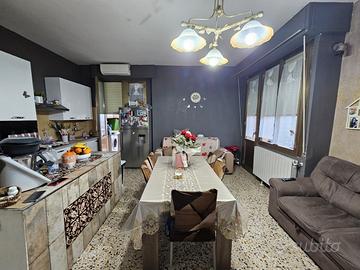 Casa in collina campagna Toscana vicino Siena