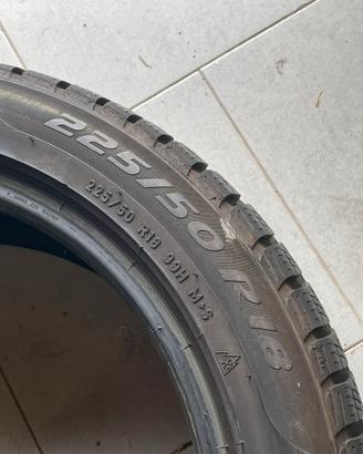 Gomme invernali pirelli sottozzero 225/50/18