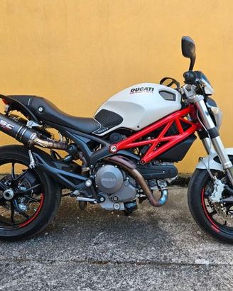 Ducati Monster 796