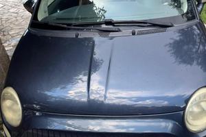 Fiat 500 blu