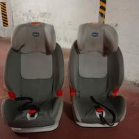 2 seggiolini auto Chicco Youniverse