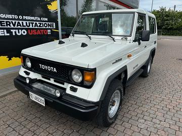 Toyota Land Cruiser II 2.4 turbodiesel SW LJ73 LX 