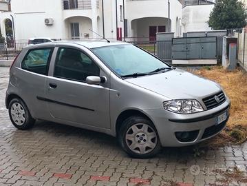  Auto Fiat Punto jtd 1900