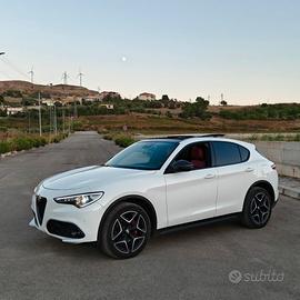 Alfa Romeo Stelvio Veloce TI 210cv Q4