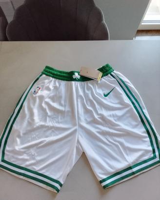 pantaloncini Nike taglia L