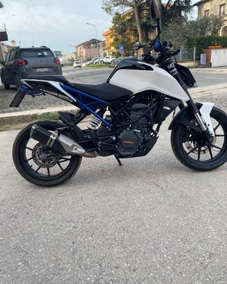 KTM DUKE