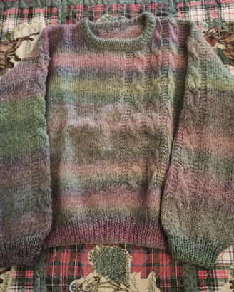 Maglione di lana fatto a mano