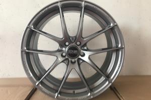 Cerchi in lega OZ Racing Leggera HLT 8,5x19 Volksw