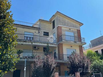 4 LOCALI A GALLICANO NEL LAZIO