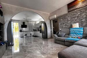 Porzione di trifamiliare restaurata nel 2023