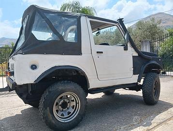 SUZUKI SAMURAI 1990
