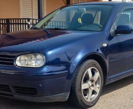 VOLKSWAGEN Golf 4ª serie - 2000