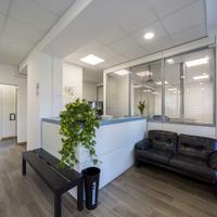 Ufficio Completo 200mq: Arredi e Pareti Attrezzate