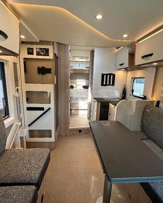 NUOVO KM ZERO BURSTNER 732 SKI LINE CON LETTO NAUT