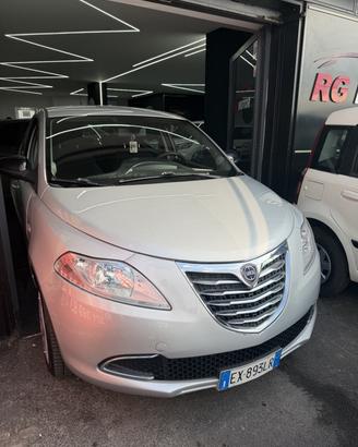 Lancia Ypsilon 1.2 69 CV 5 porte GPL Ecochic Gold