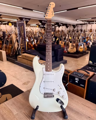FENDER CUSTOM SHOP 1960 STRATOCASTER NOS + CUSTODI