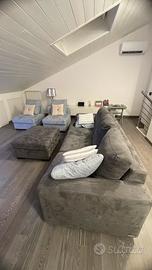 Divano letto con poltrone e pouf