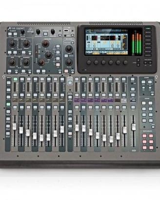 Behringer X32 Compact