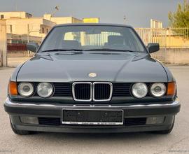 BMW 735i