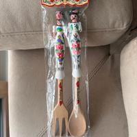 utensili da cucina con figure ungheresi