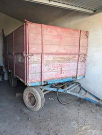 Rimorchio agricolo ribaltabile