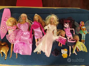 8 Bambole Barbie e simili