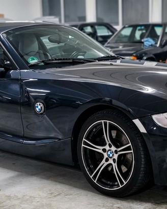 Bmw Z4 3.0si Coupé Carbon-Schwarz
