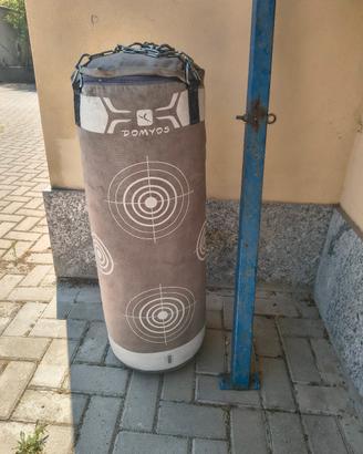 sacco boxe con supporto 