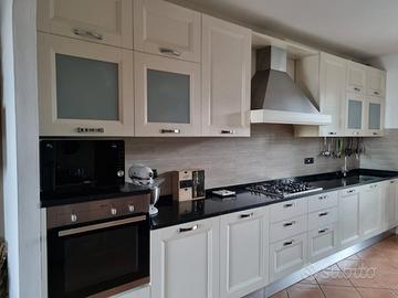 Cucina Top di Gamma 4.80mt - Full NEFF - Quarzo - 