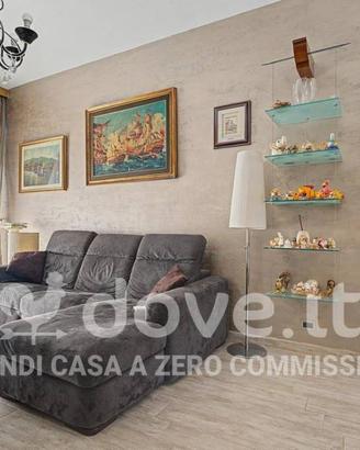 Appartamento di 120 m² con 4 locali e posto auto a