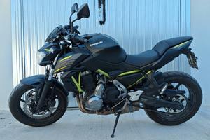 KAWASAKI Z650 2019 - solo 13900km