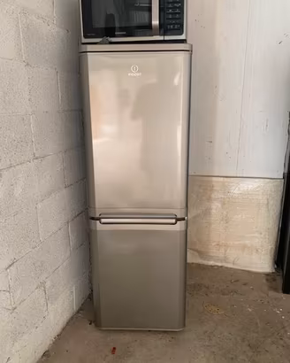 Frigorifero Combinato Indesit NCAA 55 NX