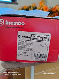 pastiglie freni Brembo mercedes